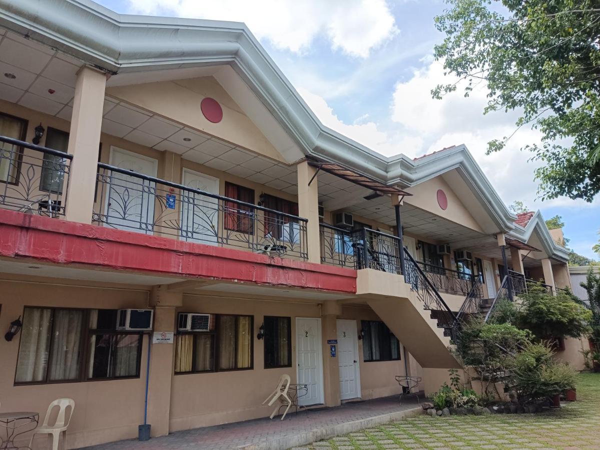 Golden Belle Apartelle And Suites Davao Stadt Exterior foto